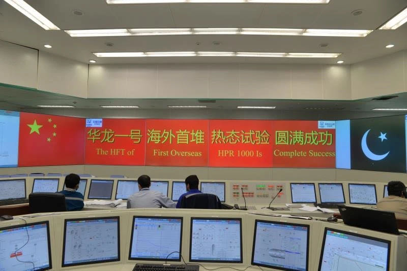 ����һ�ź����׶ѡ����ͻ�˹̹������˵�K-2�������Գɹ�